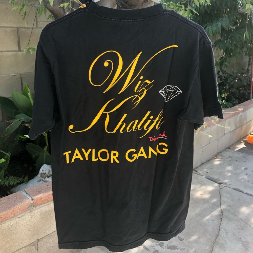 Primitive Tee-Shirt || very good condition